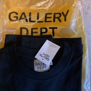 Gallery dept t shirt xl